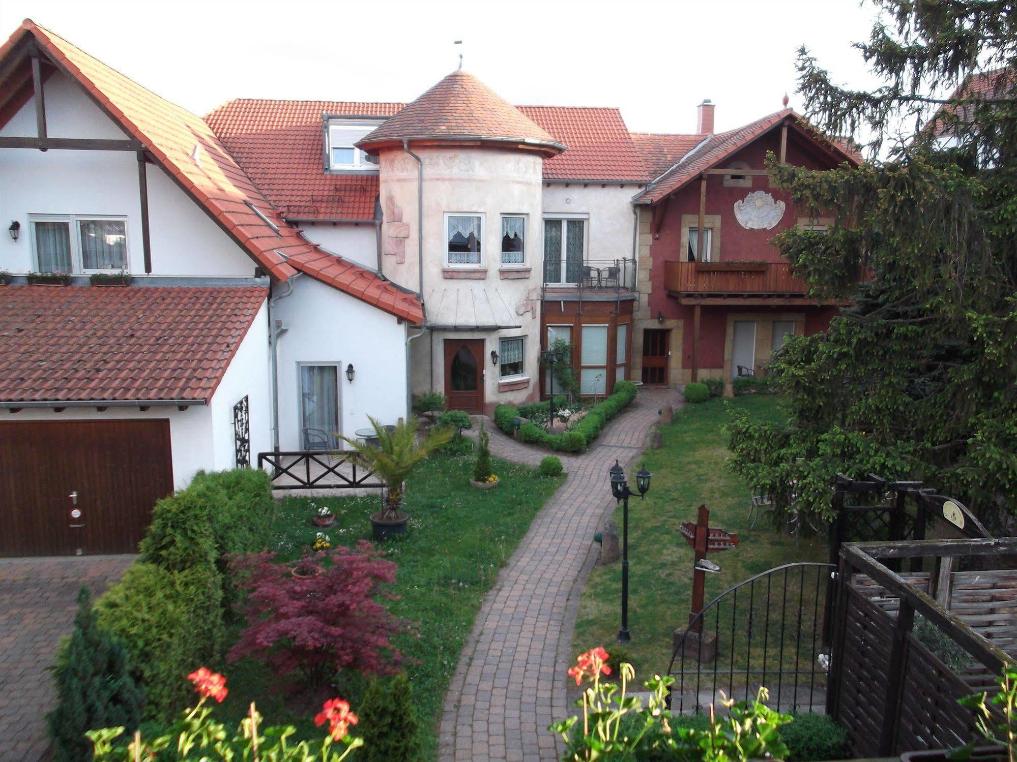 Gutshof Ziegelhuette Hotel Edenkoben Exterior foto